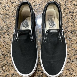 Black canvas vans
